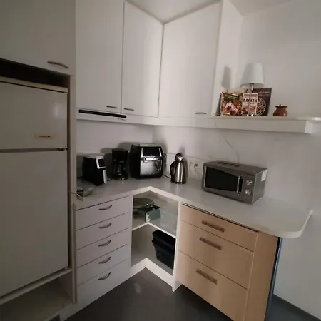 Doppelzimmer In Stuttgart, Wifi & Tv * Stuttgart