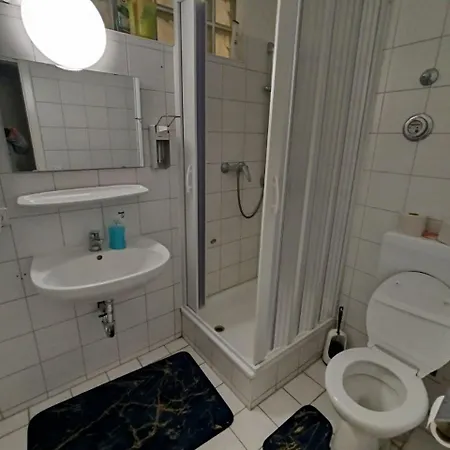 Kwatera prywatna Doppelzimmer In Stuttgart, Wifi & Tv
