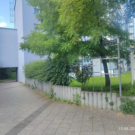Doppelzimmer In Stuttgart, Wifi & Tv
